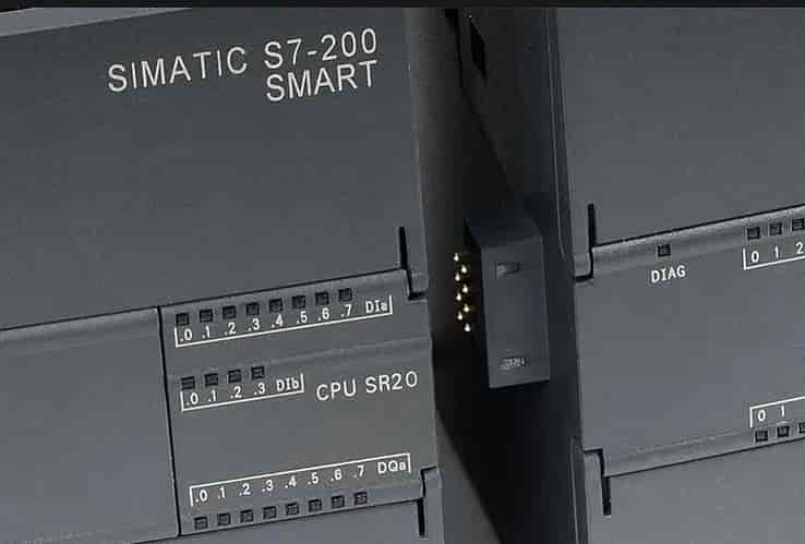 Siemens SIMATIC S7-200 SMART PLC module for industrial control and automation, highlighting the CPU SR20 model and I/O indicators.