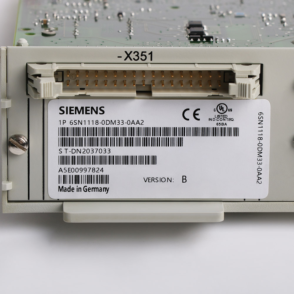 Siemens 6SN1118-0DM33-0AA2