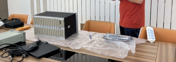 Bently Nevada rack on customer worktable